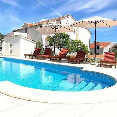 Bolotel Family & Apartamento