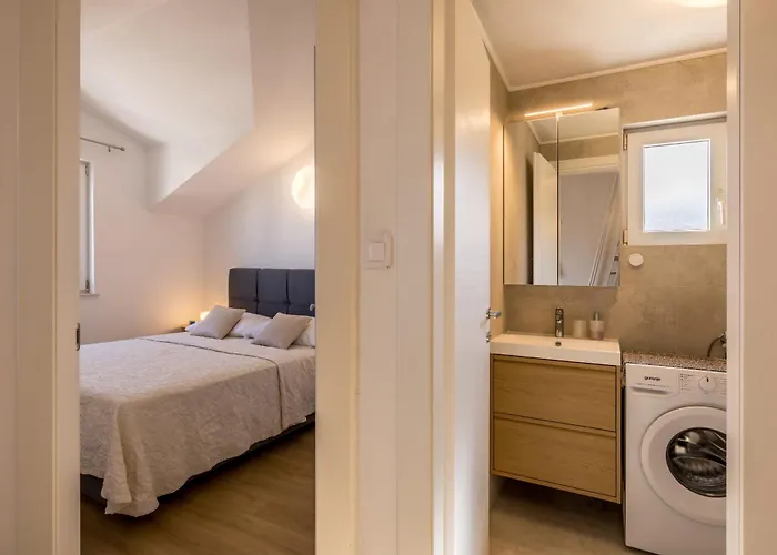 Bolotel Family & 아파트 볼