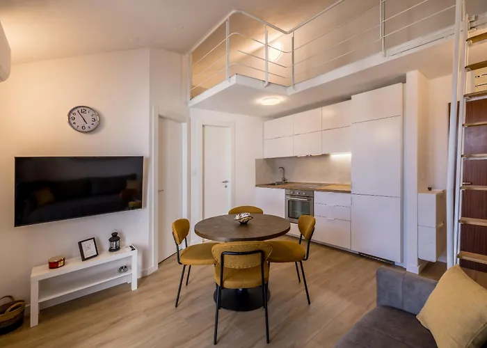 Bolotel Family & 볼