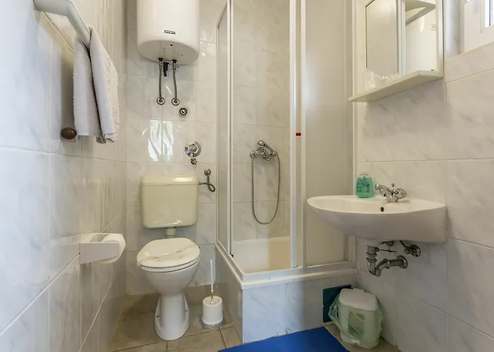 Bolotel Family & 아파트 볼