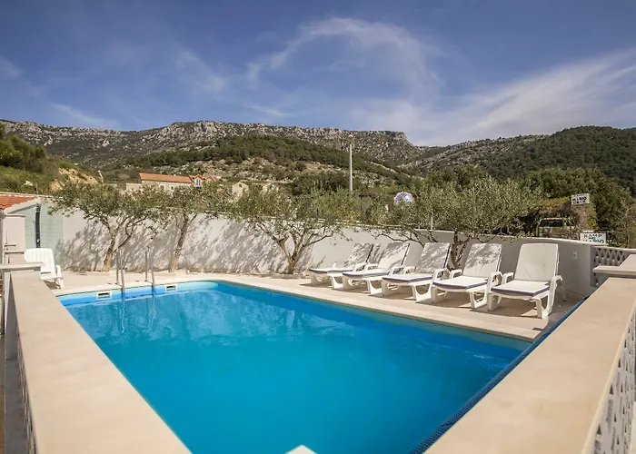 아파트 Bolotel Family & *