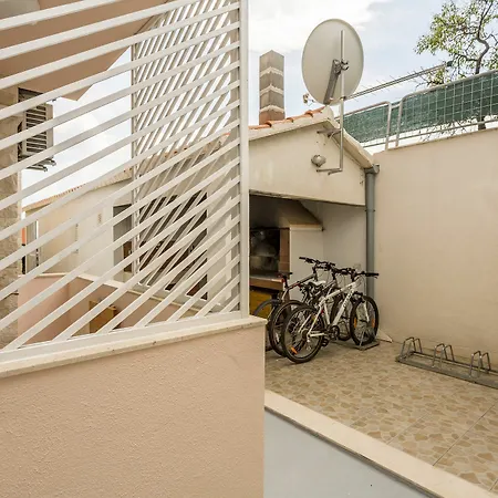 Bolotel Family & Apartment Bol